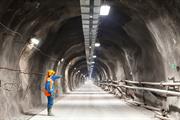 Tunnel contractors